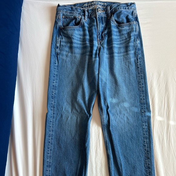 American Eagle Outfitters Denim - AE Mid-Rise Straight Jeans, 6 Long, never worn